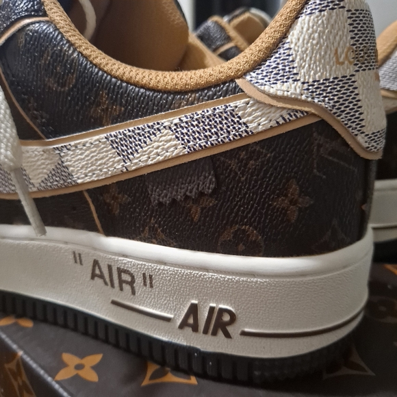 Custom Air Force Ones - Picture 4 of 7